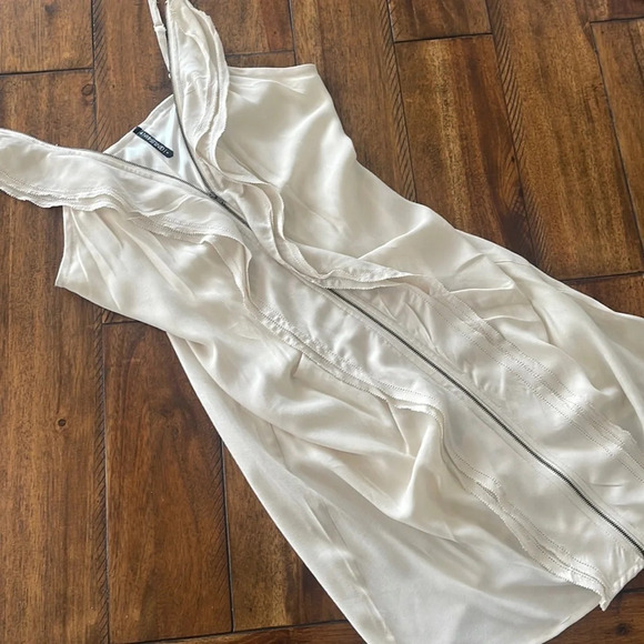 Gentle Fawn Dresses & Skirts - Gentle Fawn Mini Beige Cream Cascading Ruffle Zip Up spaghettini straps dress 6